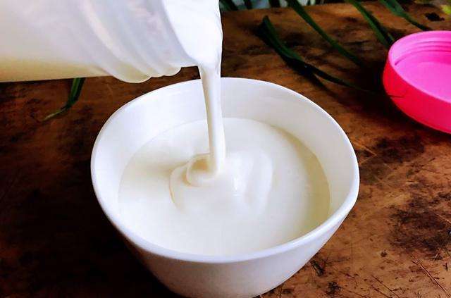 高血壓能喝酸奶嗎？喝酸奶對(duì)高血壓有好處嗎？ 